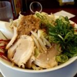 二郎系に似た期間限定の「にんにく背脂醤油ラーメン」を魁力屋 丹波口店で食べてみた
