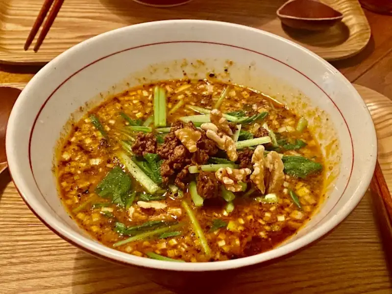 西院の大人中華バル「マンボ飯店」の魅力と人気メニュー紹介