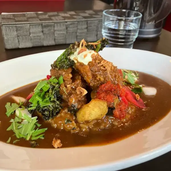 太陽カレー西院の魅力と人気の理由を徹底解説
