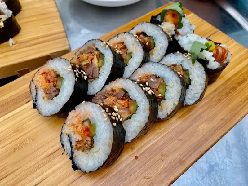 アジョシ桂五条店メニュー紹介|冷麺やサムギョプサル人気料理と価格まとめ