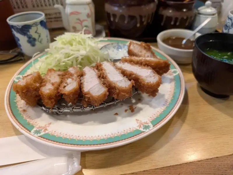 とんかつ かつゆうのレビュー｜口コミで評判の塩とんかつとアットホームな雰囲気