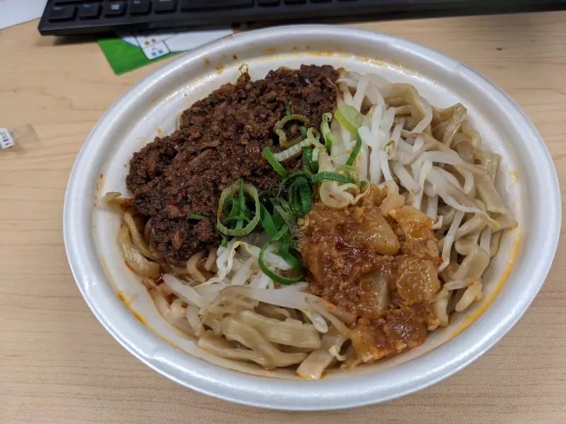コンビニの二郎系ラーメン徹底比較！味や価格・カロリー・おすすめ商品まで紹介