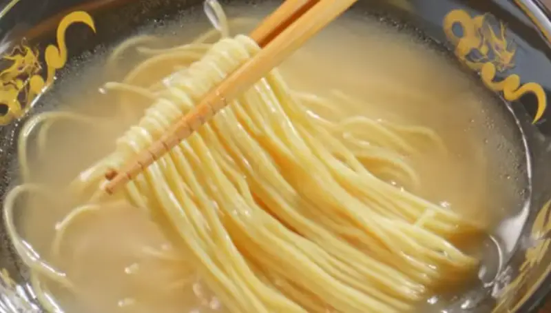 天下一品 塩ラーメンの魅力を徹底解説｜真鯛だしやワンタンの特徴と評判