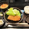 とんかつ山本で味わう老舗の魅力と絶品メニューを徹底解説【京都市役所前】