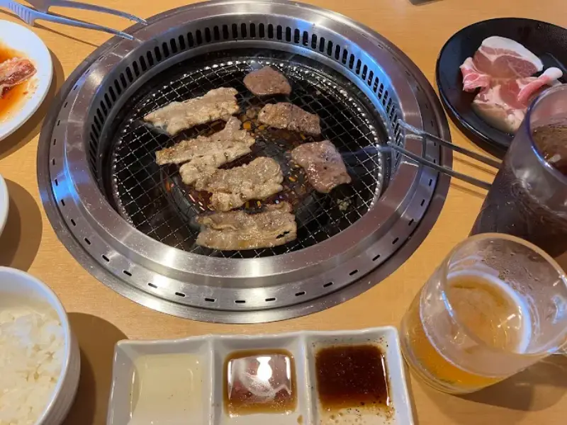 焼肉きんぐで赤字メニューの攻略法|原価ランキングとコスパ最強戦術