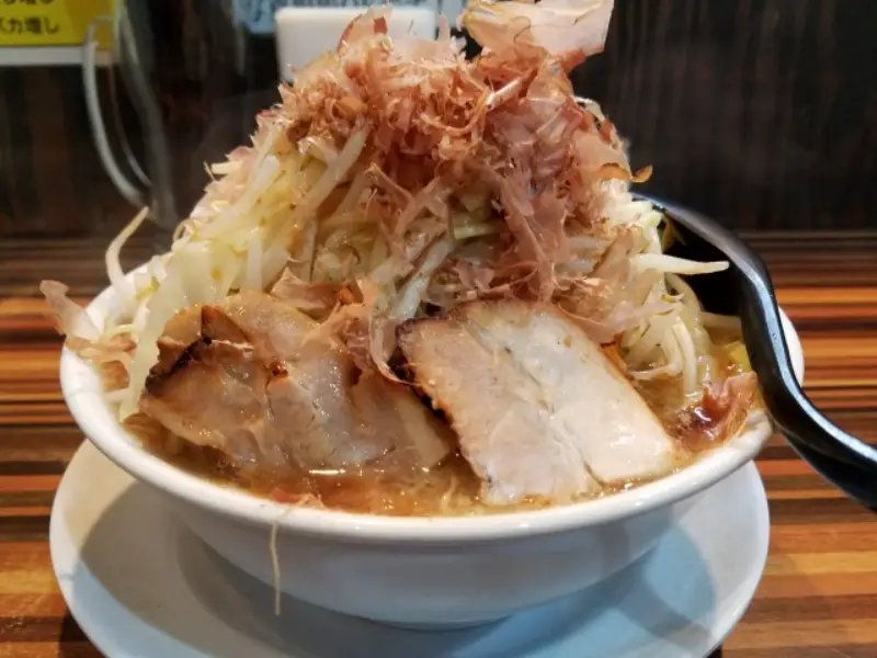 ラーメン二郎で怒られた体験談と対策｜厳しい店舗と優しい店舗の違い