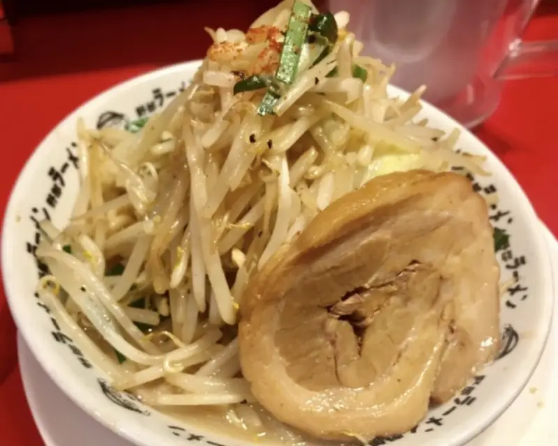 ラーメン二郎で怒られた体験談と対策|厳しい店舗と優しい店舗の違い