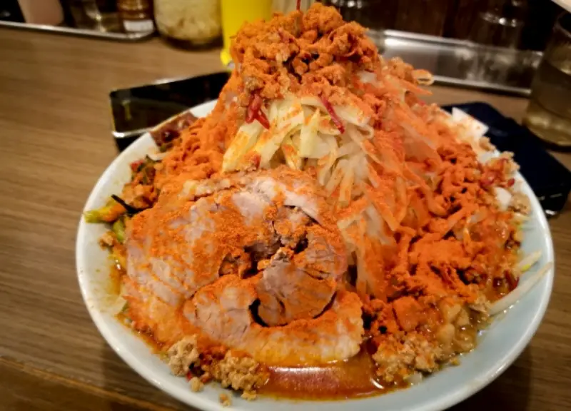 二郎系ラーメンのメニューを解説｜小・大・豚増し・汁なしの違いがわかる