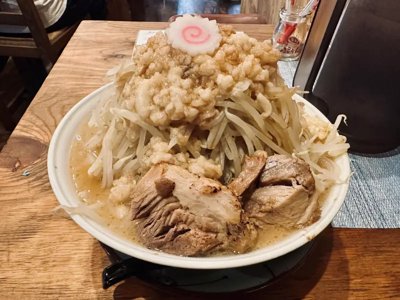 二郎系ラーメンのルール｜入店から退店までの流れと守りたいマナー